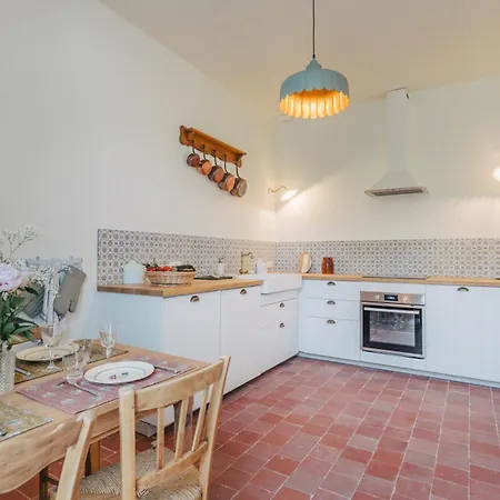 Casa di campagna De Charme Dans La Maison Du Gardien D'un Chateau Saint-Sauveur